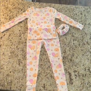 Kids Pajamas Set with Scrunchie - Multicolor